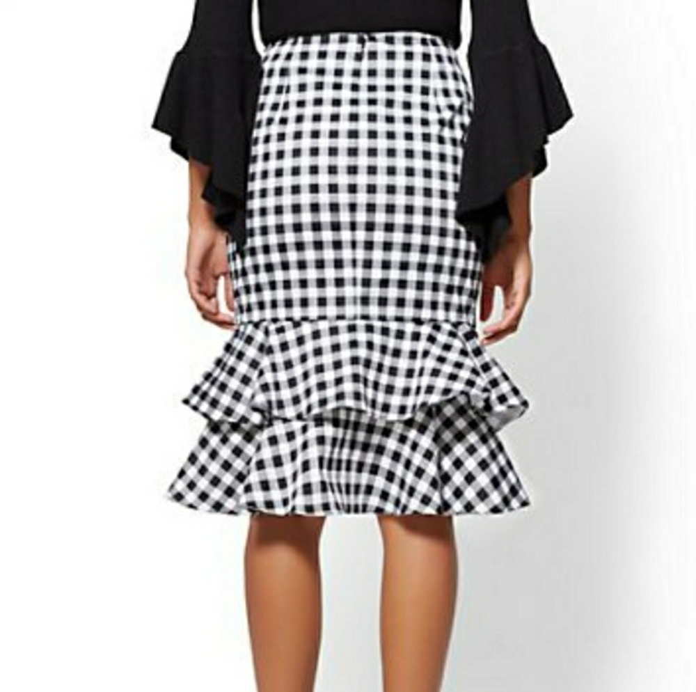 Red Poplin Wrap skirt - Picture 2 of 2